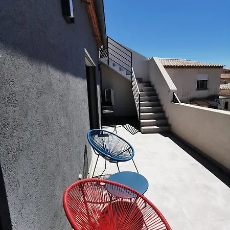 As22351 - P3 Au 2eme Et Dernier Etage Dans Neuve En Centre * Le Grau-du-Roi